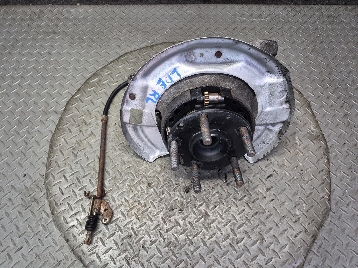 1984-1986 Porsche 928 S Rear Left Side Spindle Knuckle Wheel Hub Bearing