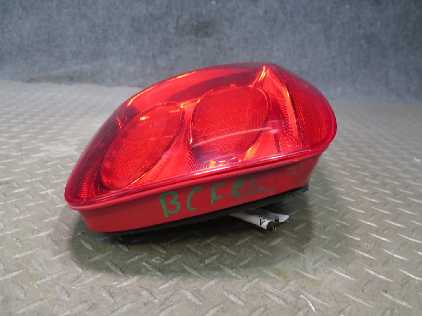 03-09 Bentley Continental GT Rear Left & Right Tail Light Lamp Set of 2
