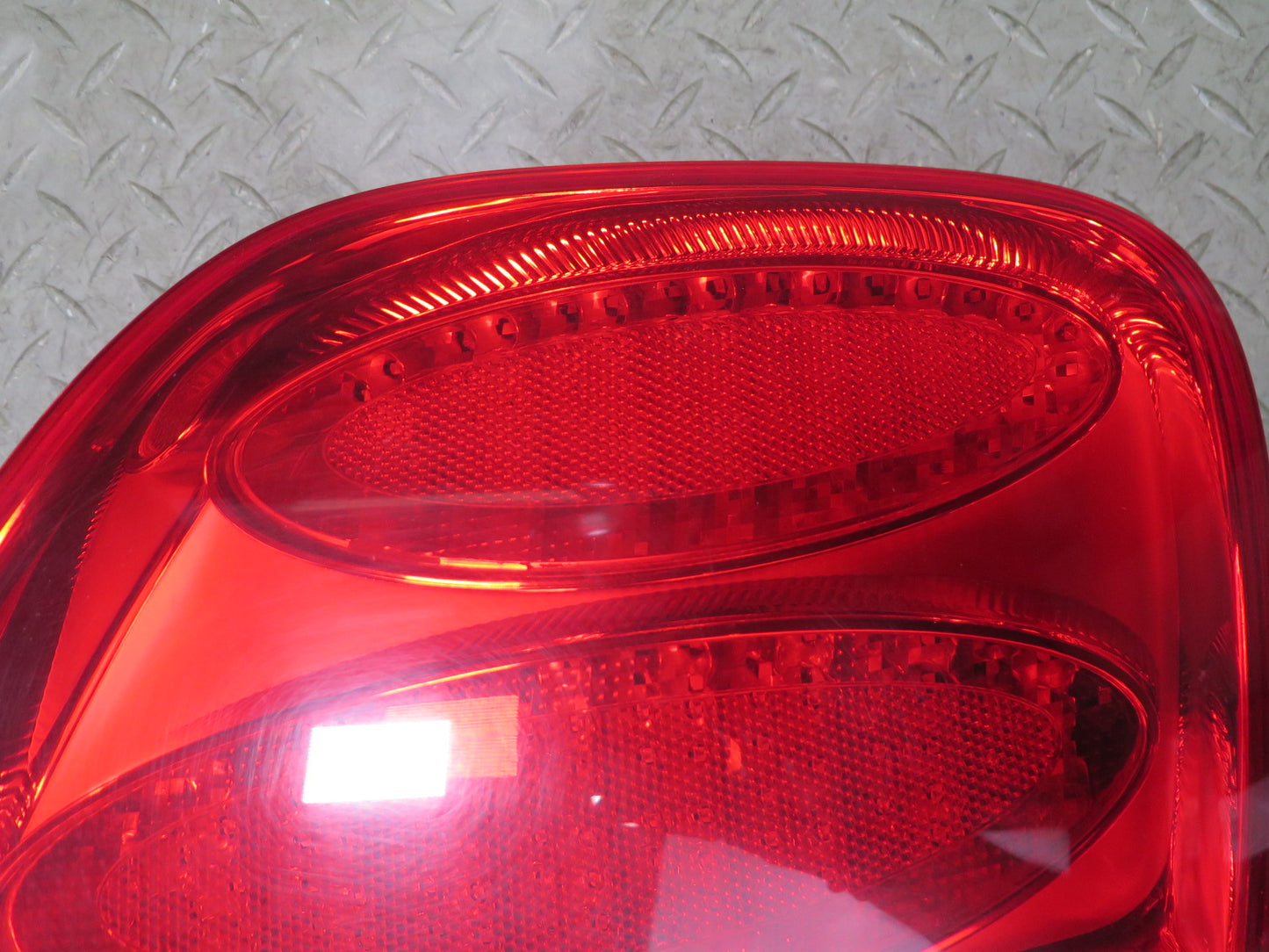 03-09 Bentley Continental GT Rear Left & Right Tail Light Lamp Set of 2
