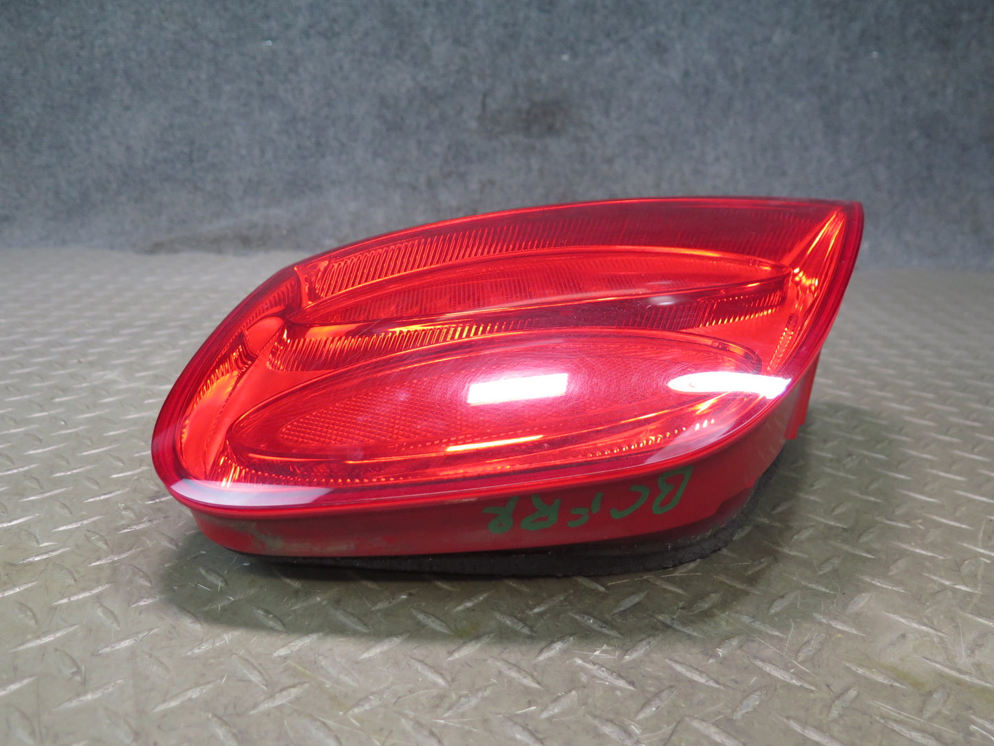 03-09 Bentley Continental GT Rear Left & Right Tail Light Lamp Set of 2