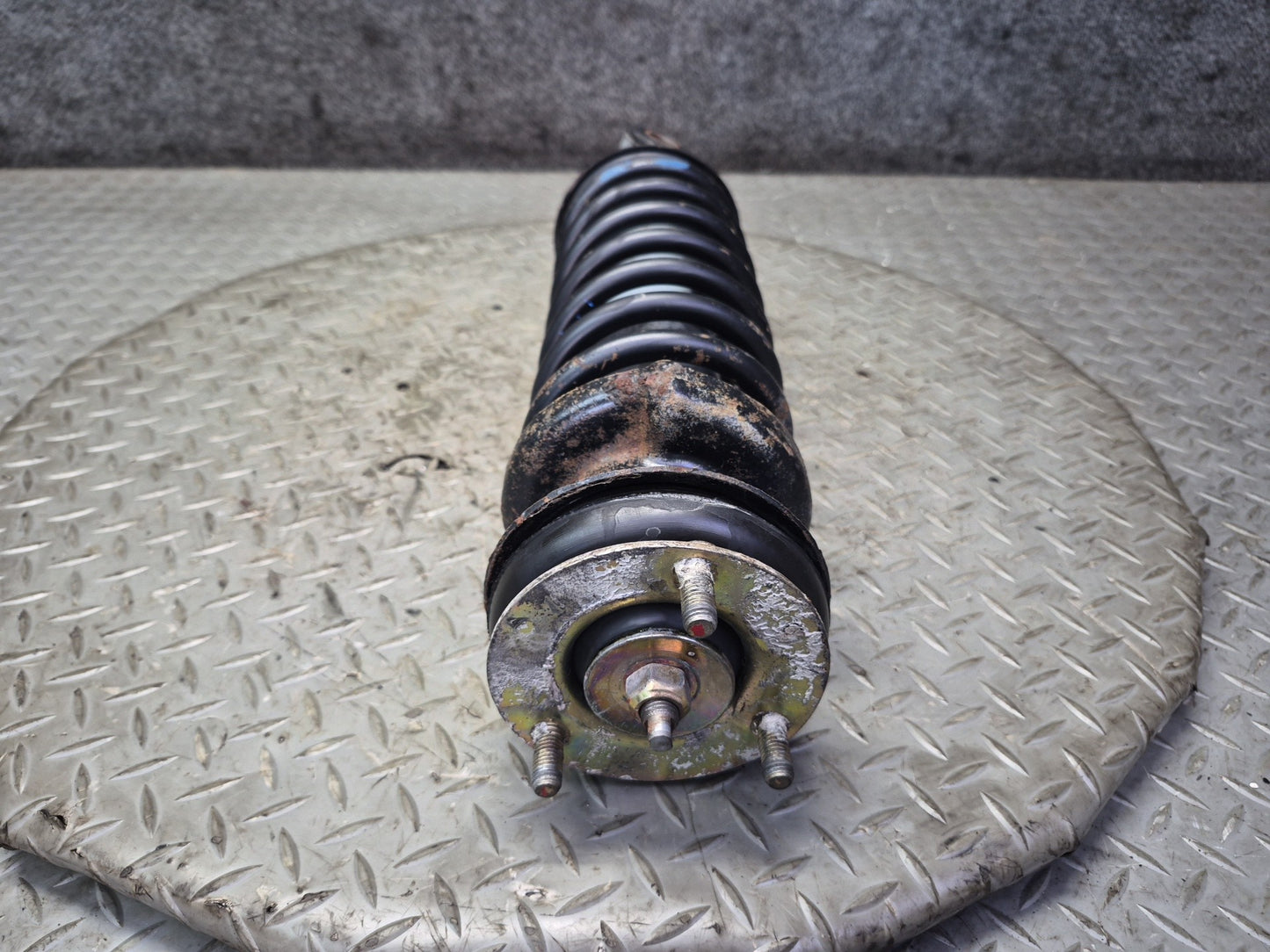 1983-1986 Porsche 928 S Rear Left & Right Shock Strut Absorber Set of 2