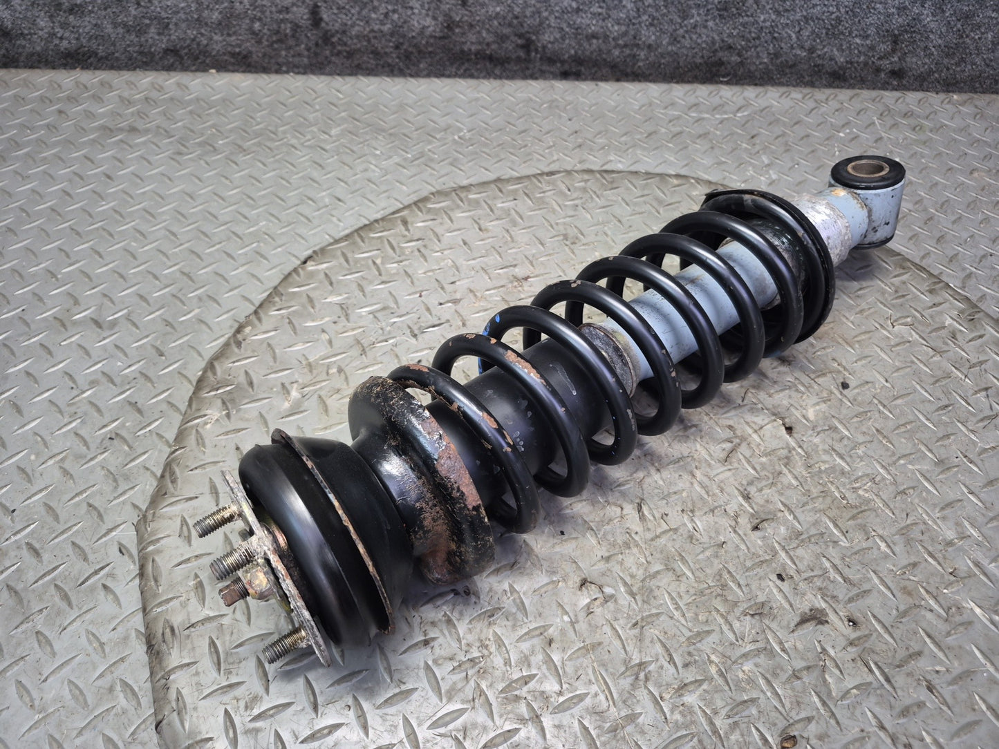 1983-1986 Porsche 928 S Rear Left & Right Shock Strut Absorber Set of 2