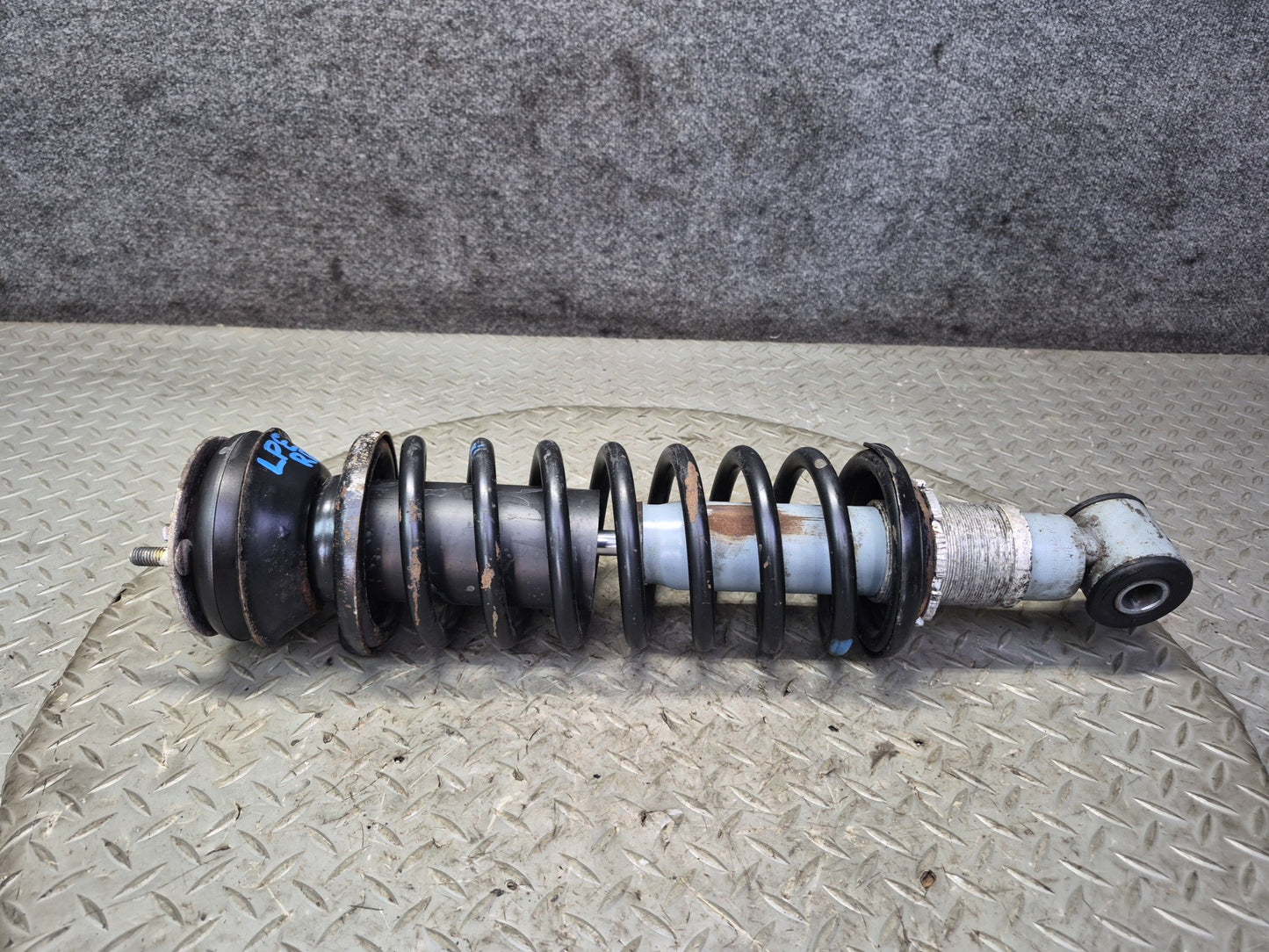 1983-1986 Porsche 928 S Rear Left & Right Shock Strut Absorber Set of 2