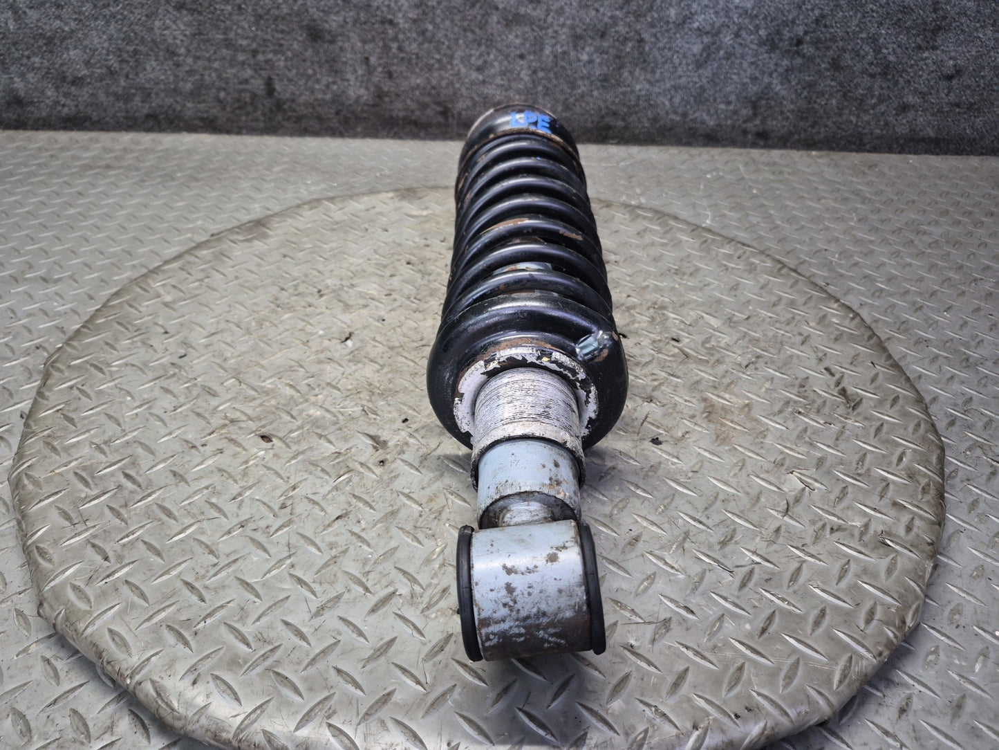 1983-1986 Porsche 928 S Rear Left & Right Shock Strut Absorber Set of 2