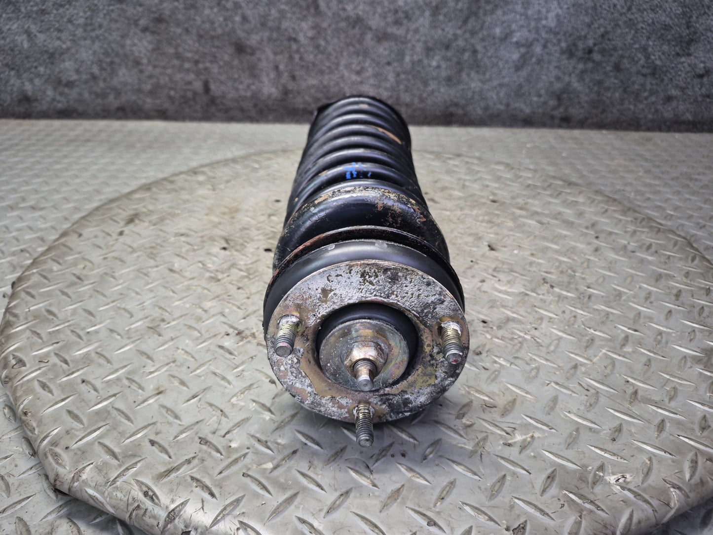 1983-1986 Porsche 928 S Rear Left & Right Shock Strut Absorber Set of 2