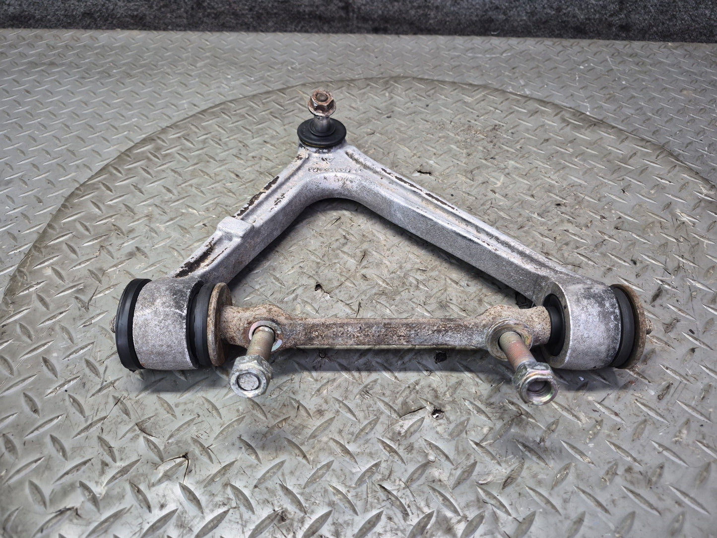 1984-1986 Porsche 928 S Front Right Upper & Lower Control Arm Bracket Set