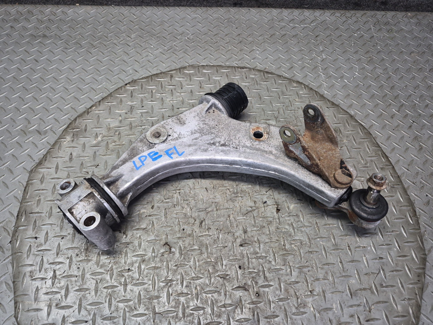1984-1986 Porsche 928 S Front Left Upper & Lower Control Arm Bracket Set