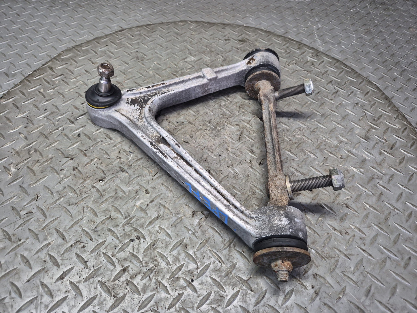 1984-1986 Porsche 928 S Front Left Upper & Lower Control Arm Bracket Set