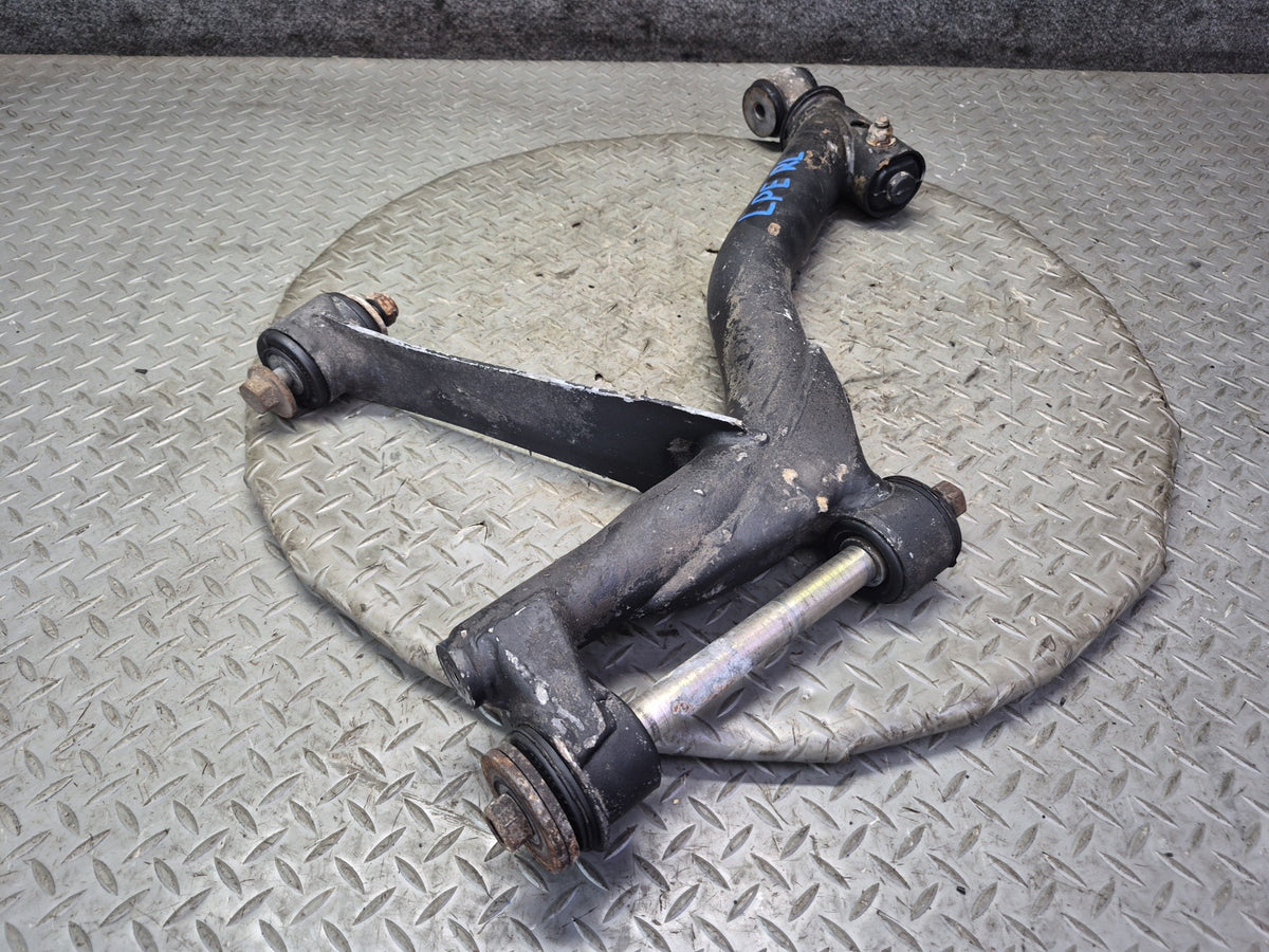 1984-1986 Porsche 928 S Rear Left Upper & Lower Control Arm Bracket Set