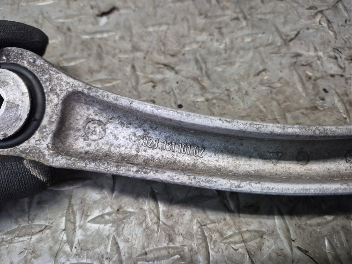 1984-1986 Porsche 928 S Rear Left Upper & Lower Control Arm Bracket Set