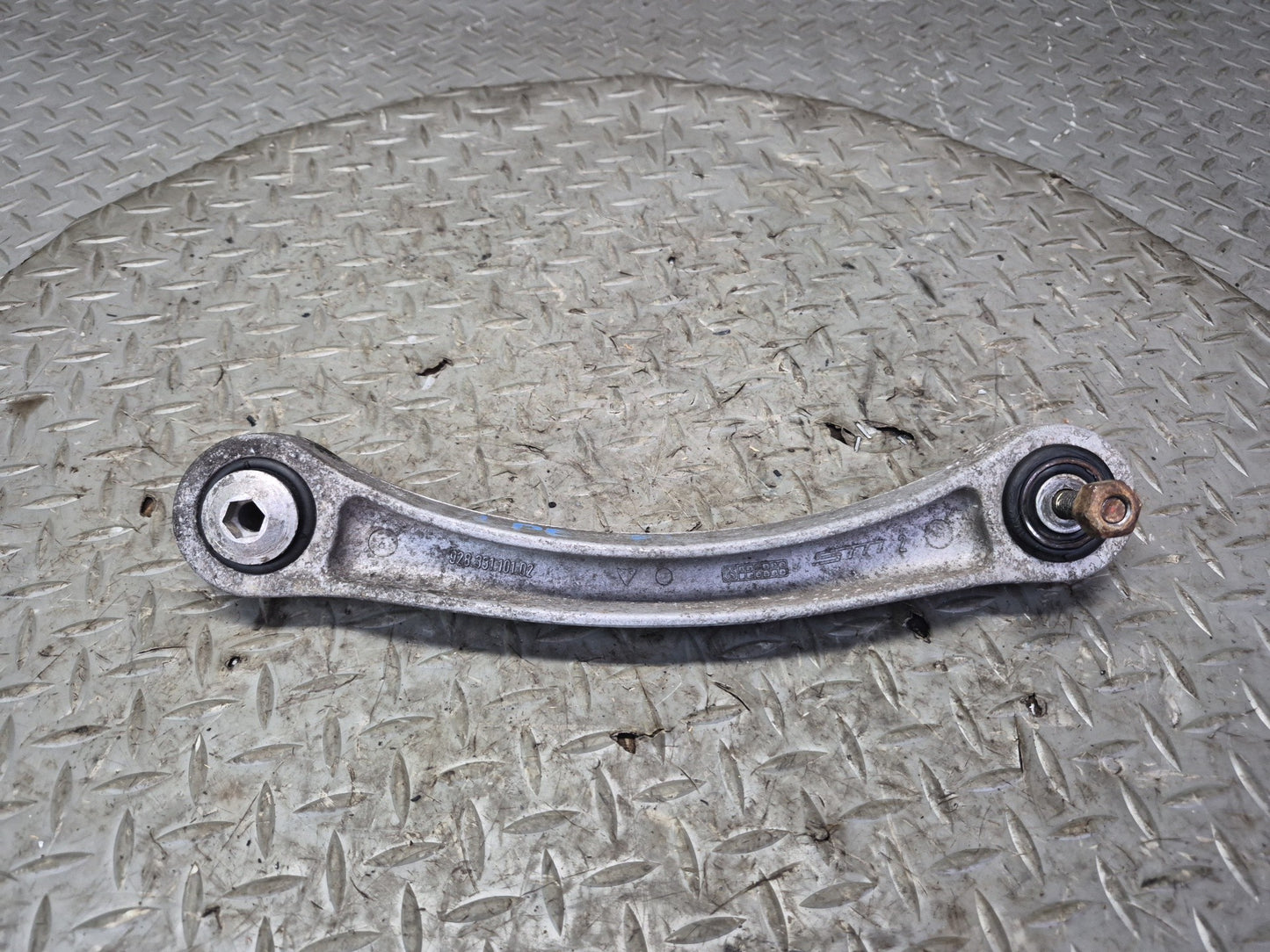 1984-1986 Porsche 928 S Rear Left Upper & Lower Control Arm Bracket Set