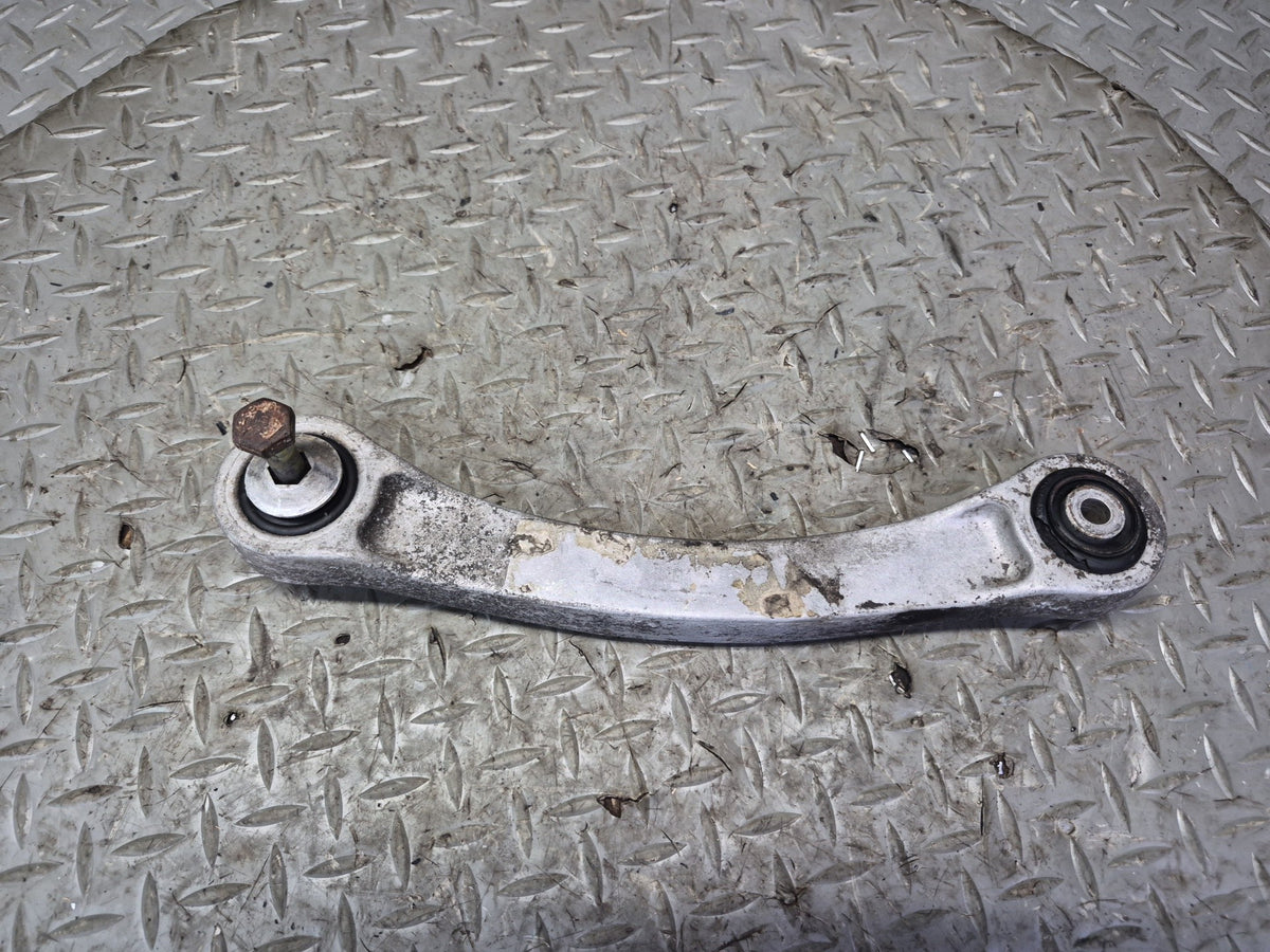 1984-1986 Porsche 928 S Rear Left Upper & Lower Control Arm Bracket Set