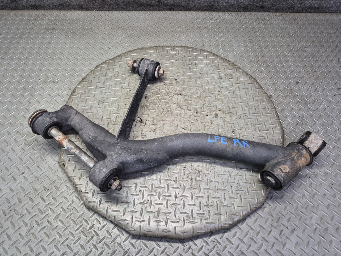 1984-1995 Porsche 928 S Rear Right Upper & Lower Control Arm Bracket Set