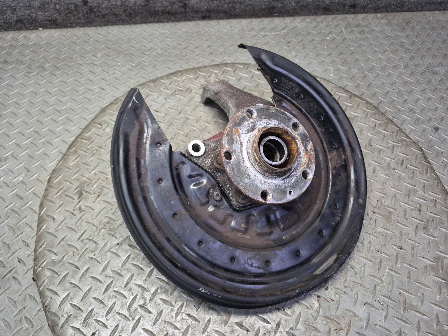 03-10 Bentley Continental GT Rear Left Spindle Knuckle Wheel Hub Bearing
