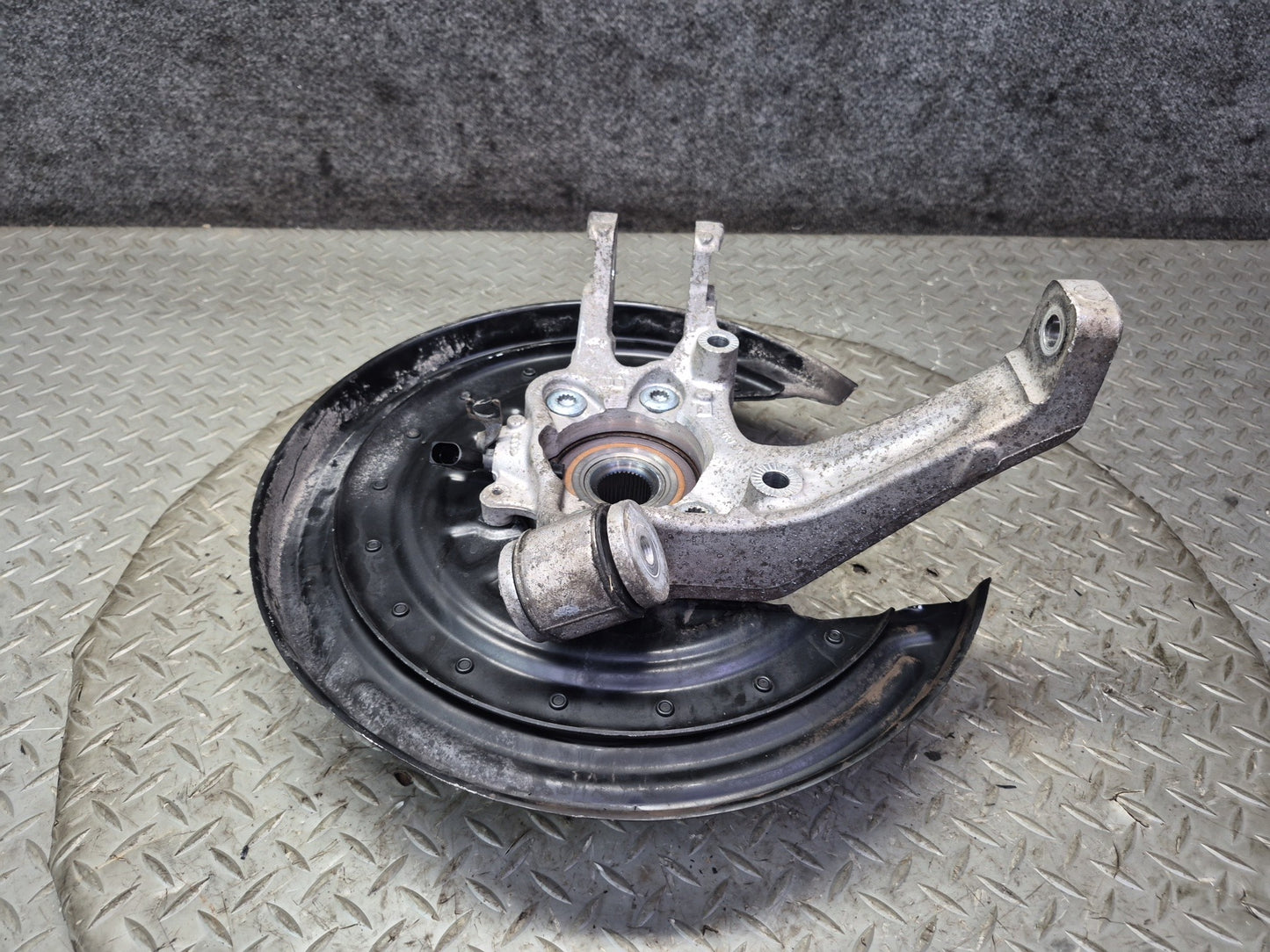 03-10 Bentley Continental GT Rear Right Spindle Knuckle Wheel Hub Bearing