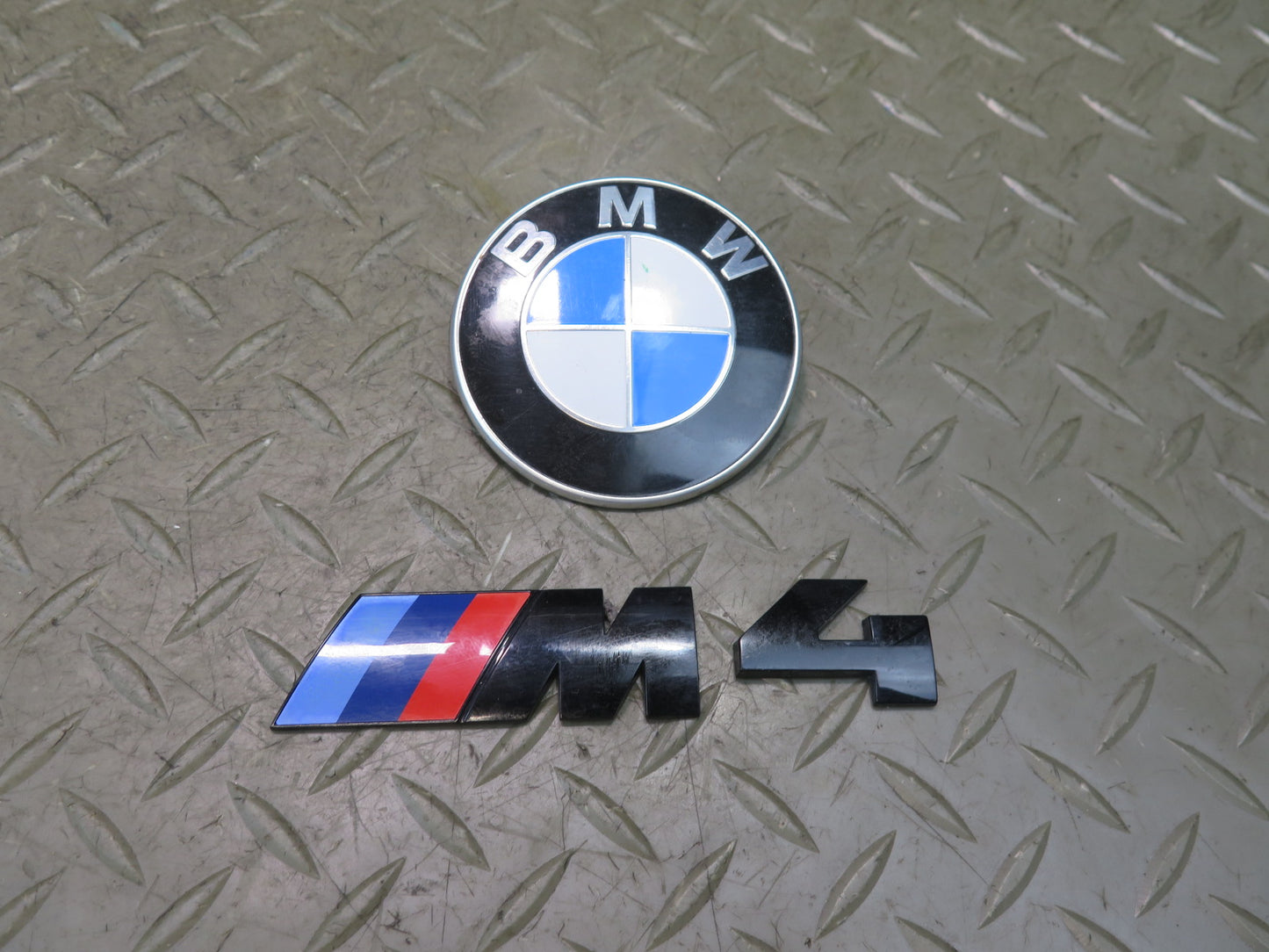 2015-2020 BMW F82 F83 M4 Rear Trunk Lid Emblem Logo Badge Symbol Set