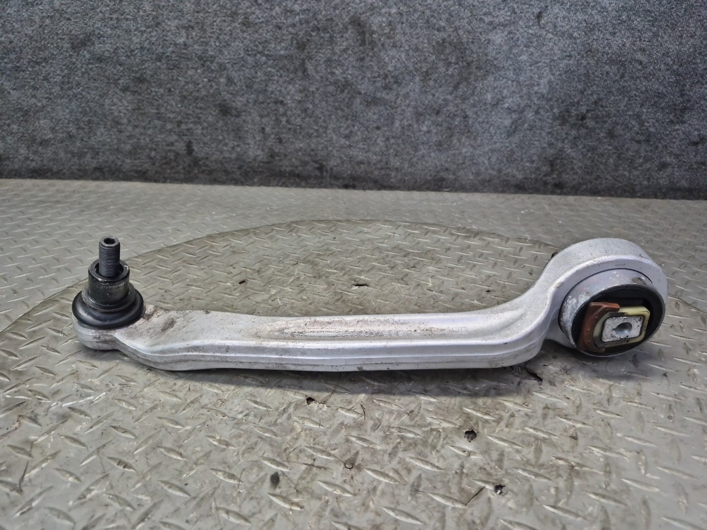 03-10 Bentley Continental GT AWD Front Right Suspension Lower Control Arm