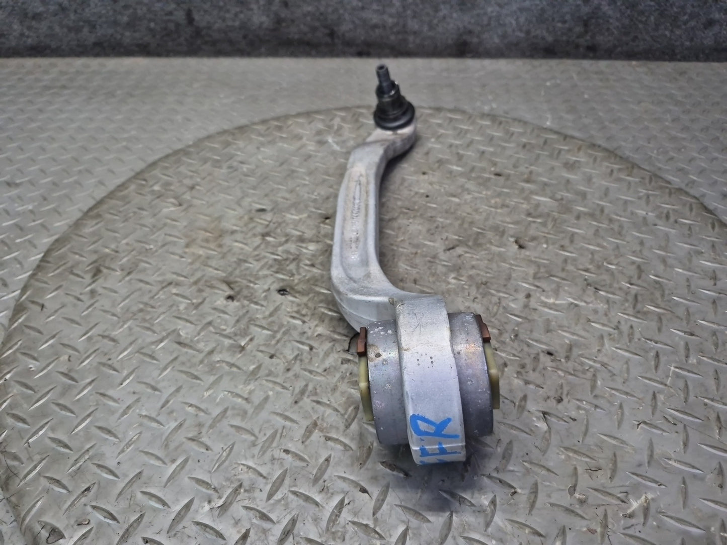 03-10 Bentley Continental GT AWD Front Right Suspension Lower Control Arm