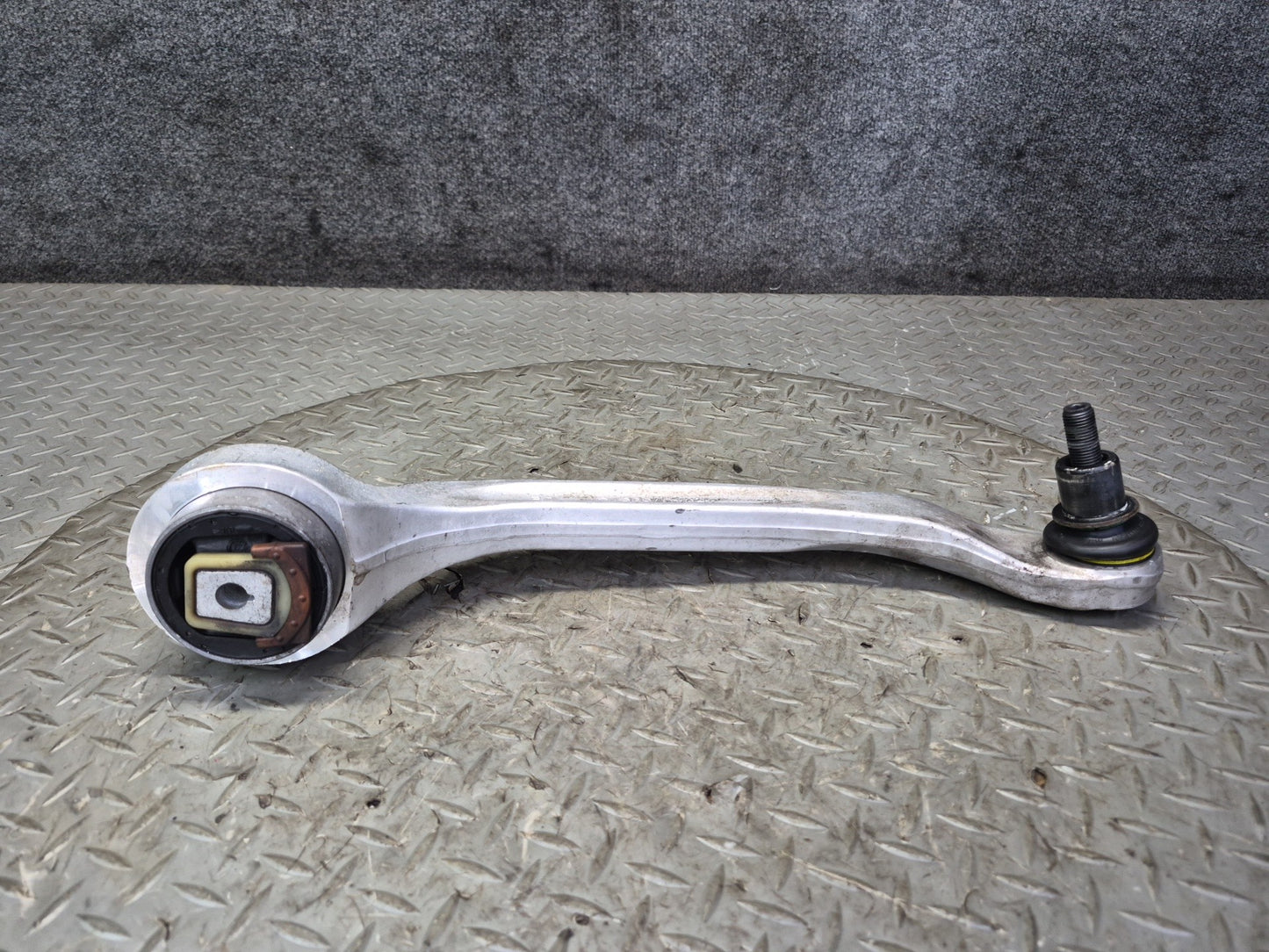 03-10 Bentley Continental GT AWD Front Right Suspension Lower Control Arm
