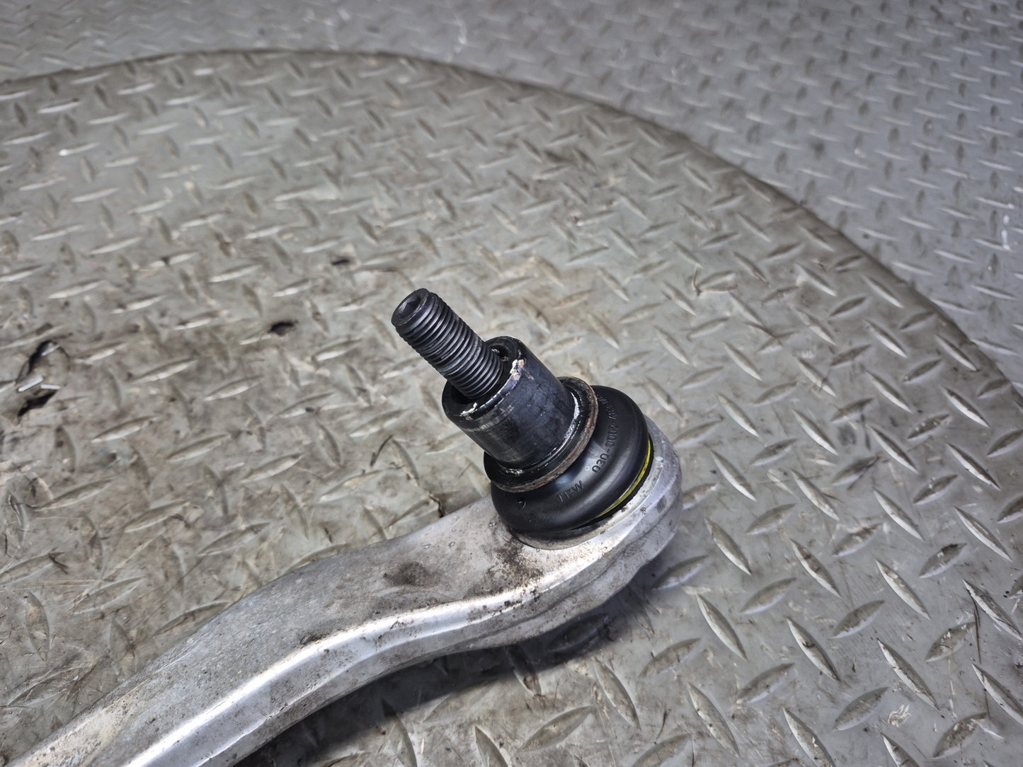03-10 Bentley Continental GT AWD Front Right Suspension Lower Control Arm