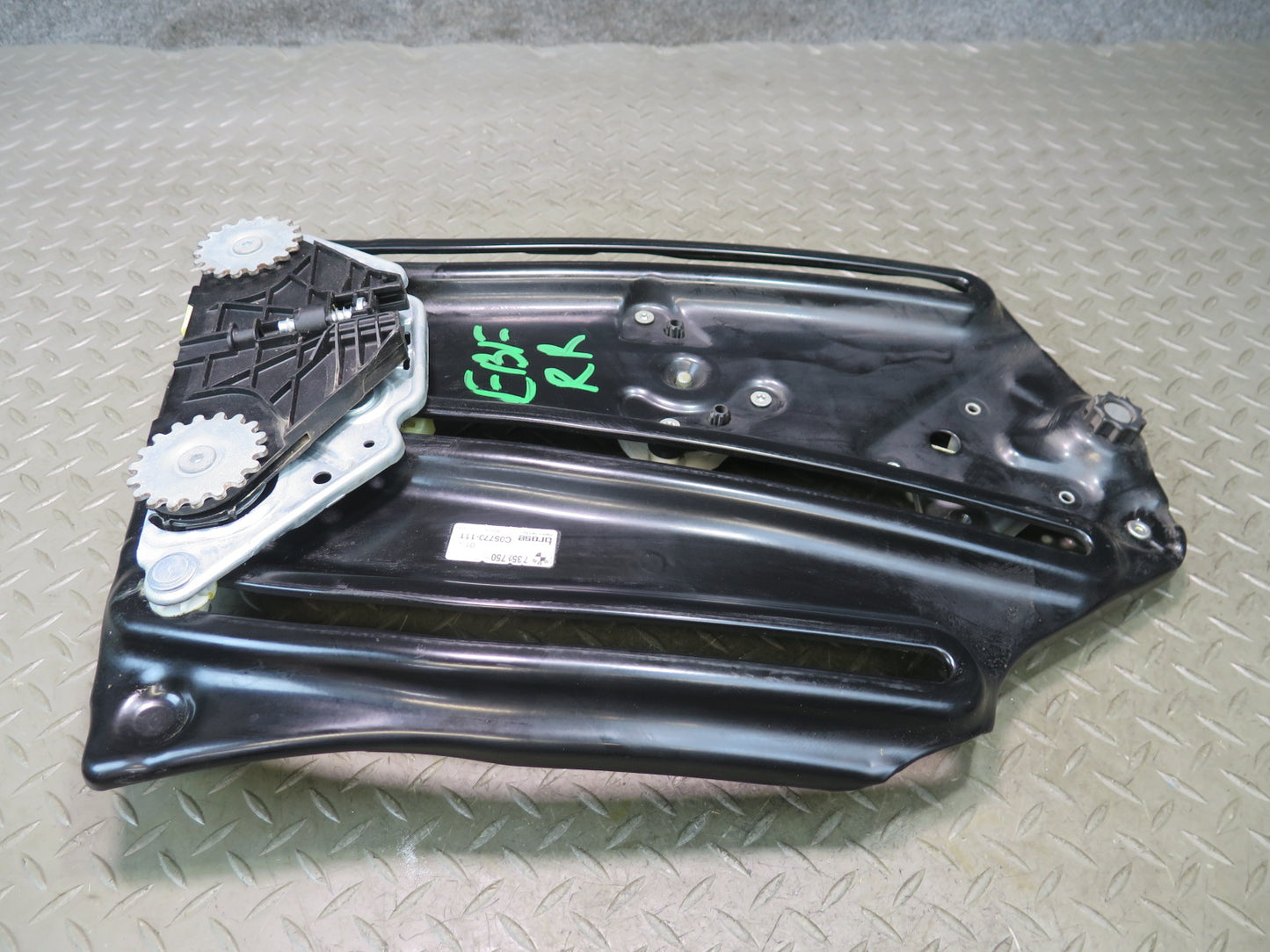 2015-2020 BMW F33 F83 M4 Convertible Rear Right Quarter Window Regulator w Motor