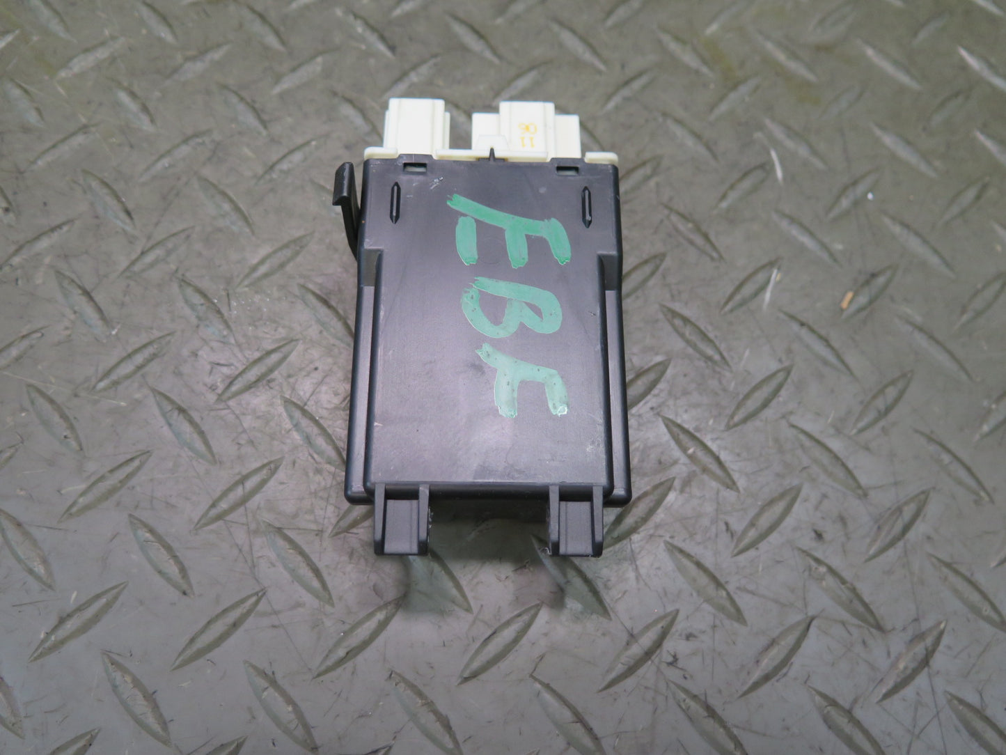 15-20 BMW F33 F83 M4 Convertible Neck Heater Control Module 7427905