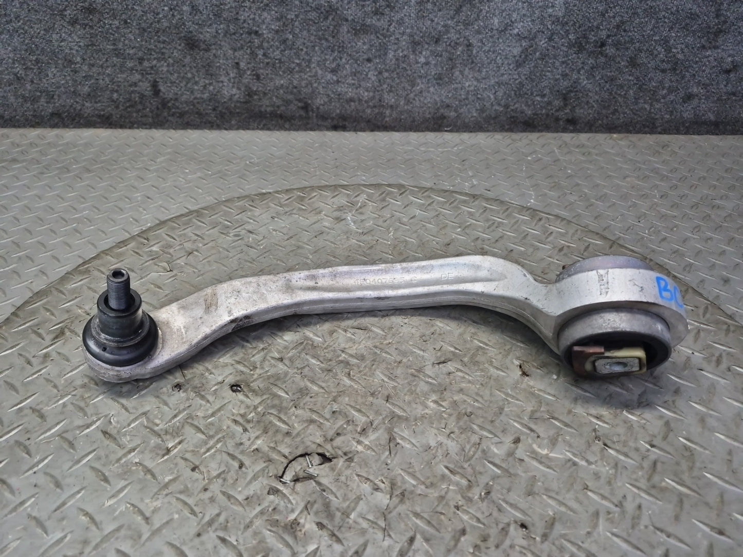 03-10 Bentley Continental GT Front Left Suspension Lower Control Arm 4E0407695C