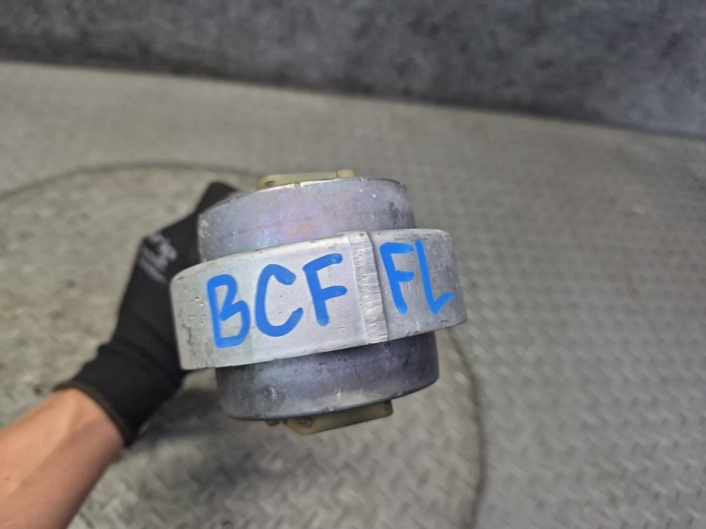 03-10 Bentley Continental GT Front Left Suspension Lower Control Arm 4E0407695C