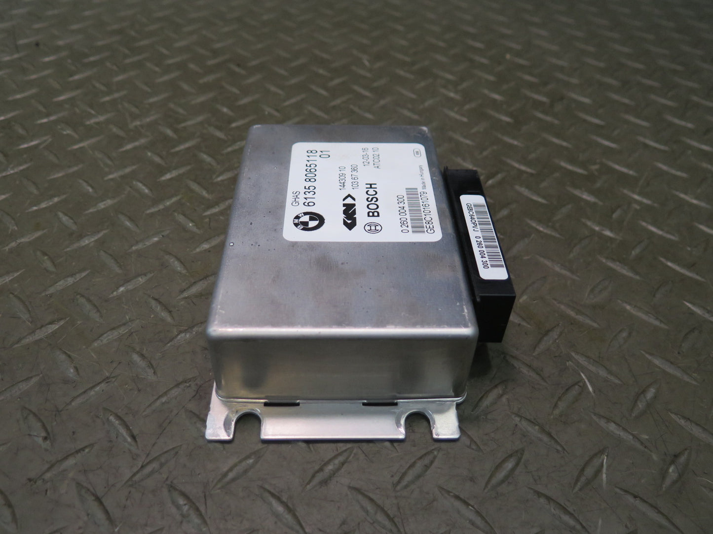 2015-2020 BMW F82 F83 M4 Rear Differential Lock Control Module Unit