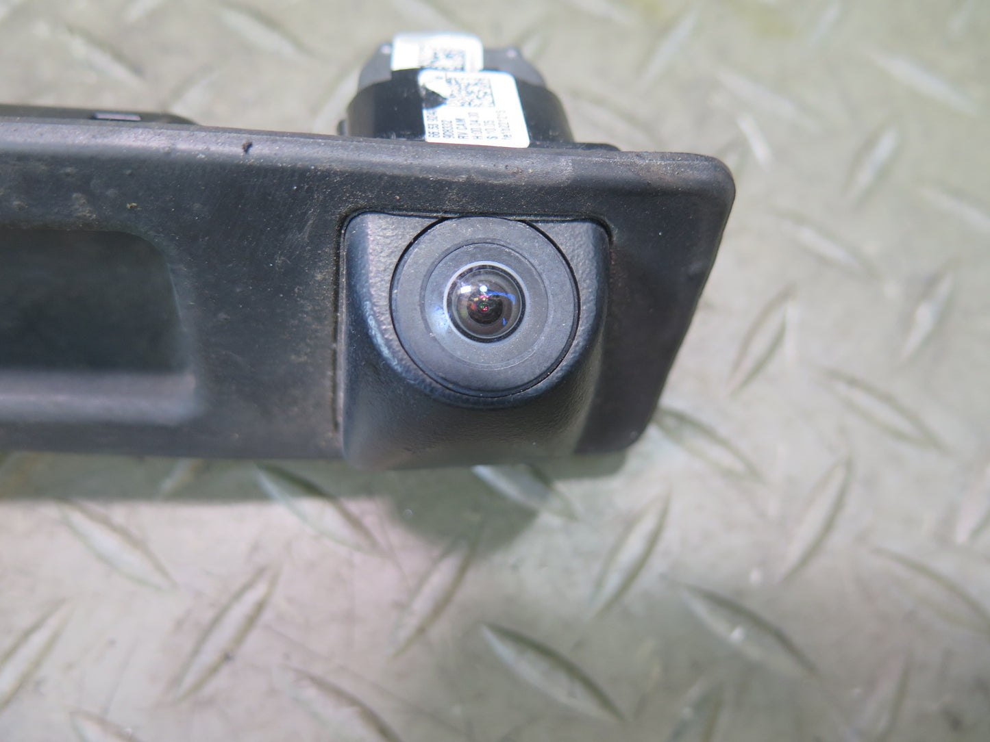 2015-2020 BMW F82 F83 M4 Rear View Camera w Trunk Handle
