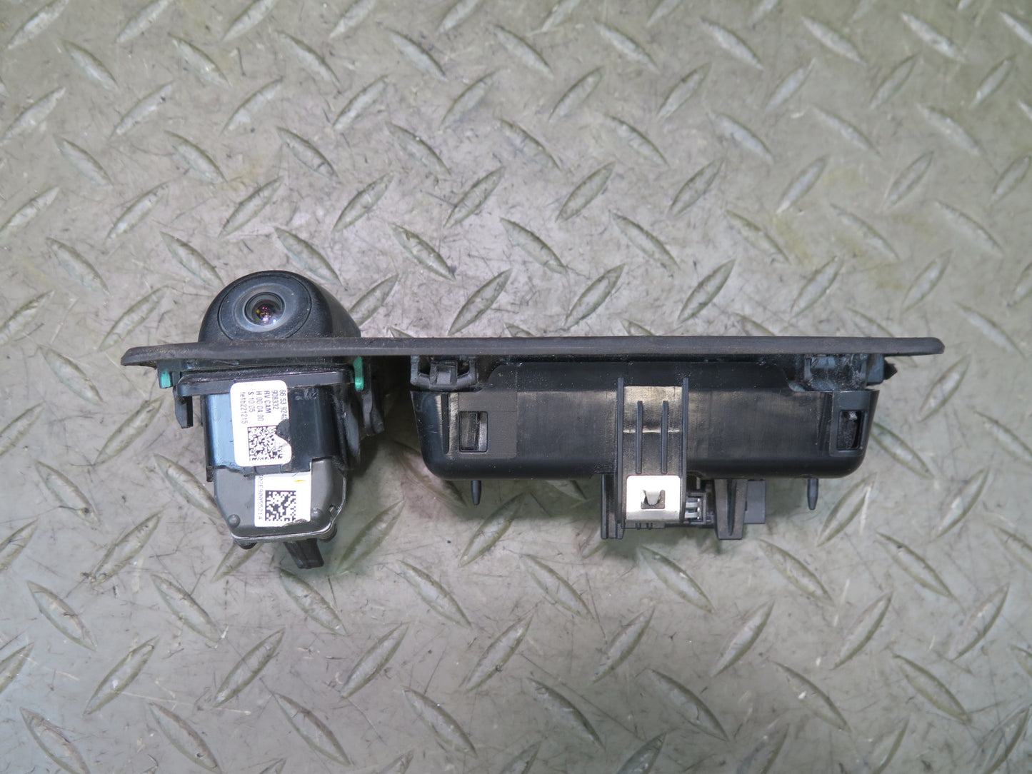 2015-2020 BMW F82 F83 M4 Rear View Camera w Trunk Handle