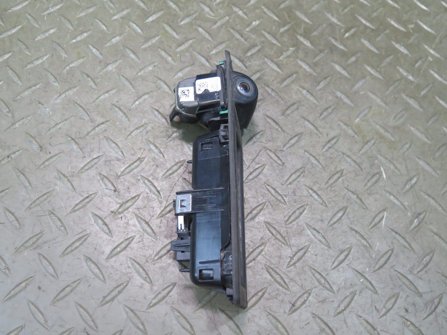 2015-2020 BMW F82 F83 M4 Rear View Camera w Trunk Handle