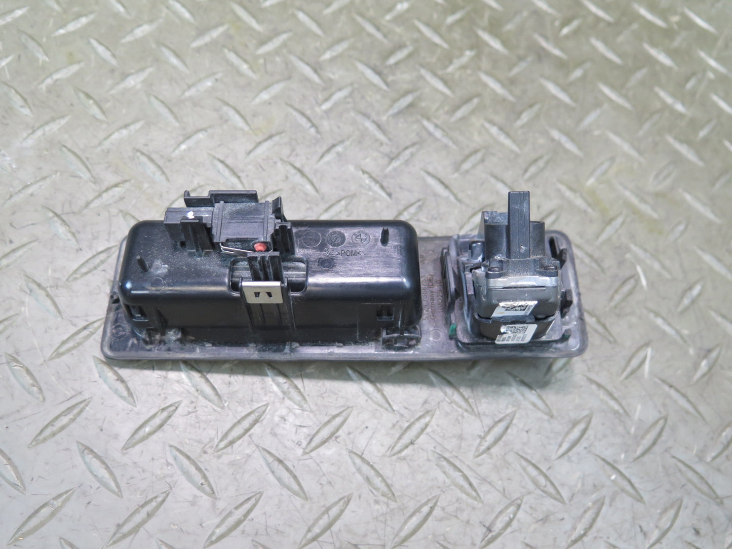 2015-2020 BMW F82 F83 M4 Rear View Camera w Trunk Handle