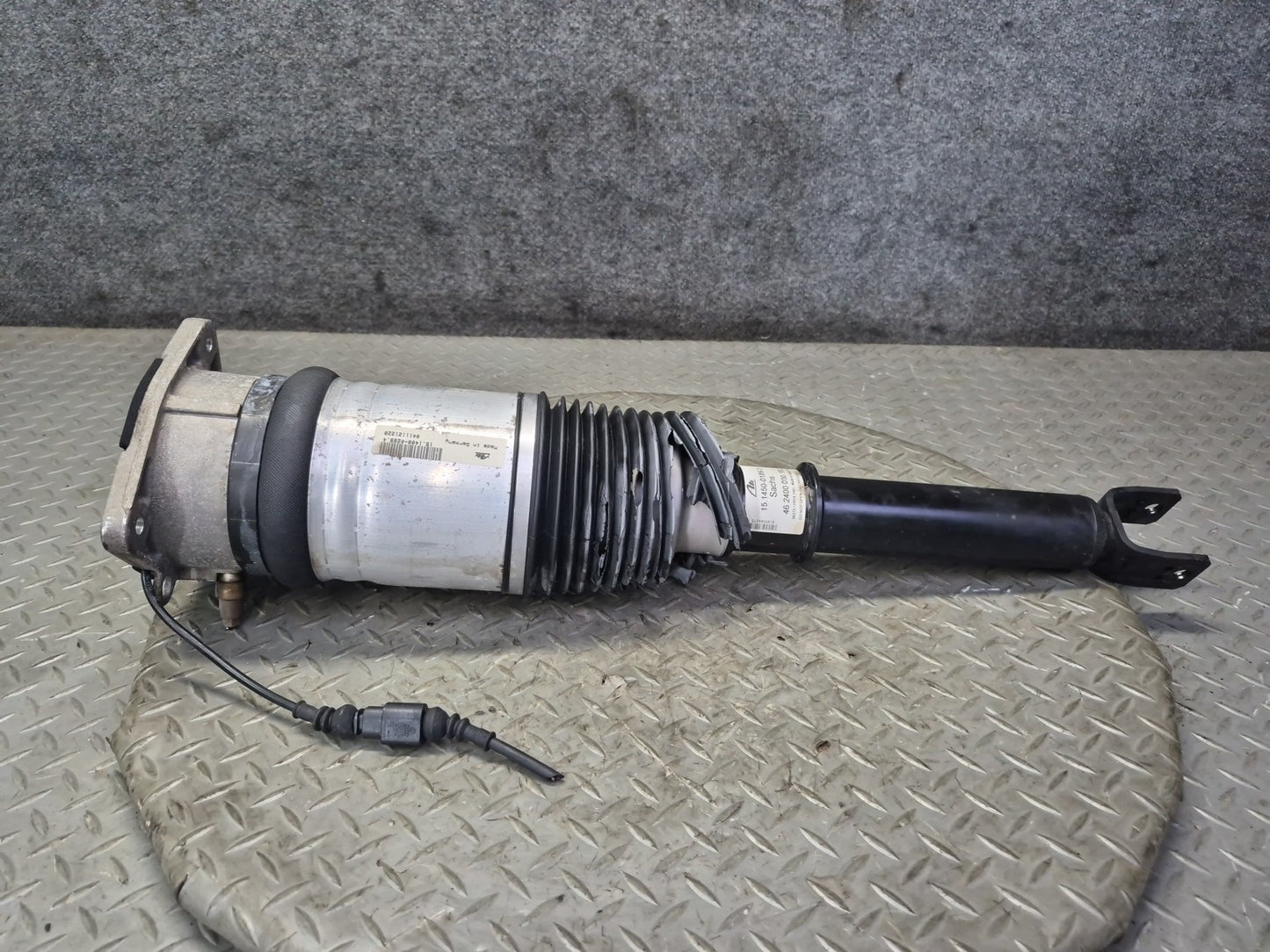 03-10 Bentley Continental GT Rear Left Air Spring Shock Strut Absorber