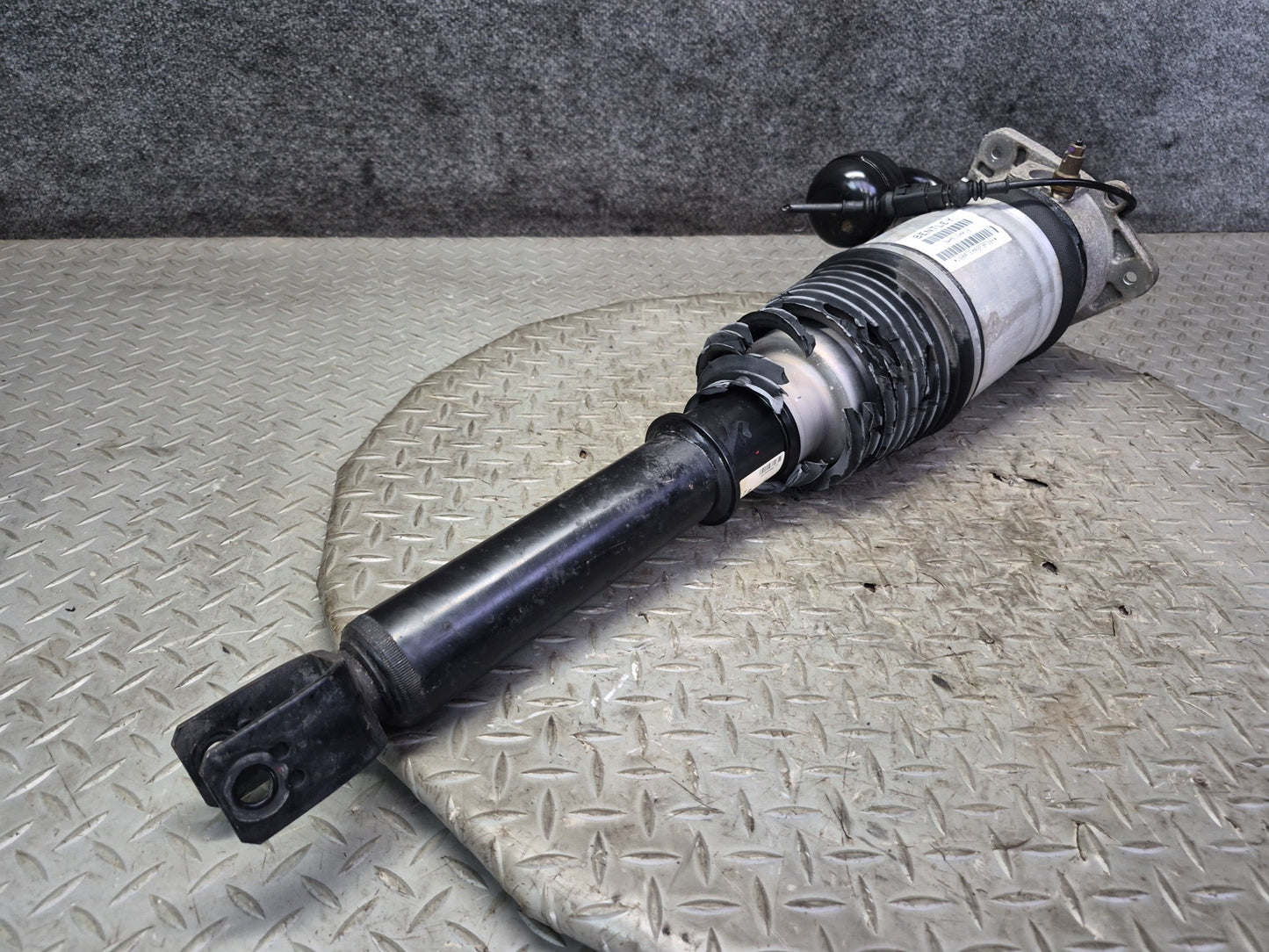 03-10 Bentley Continental GT Rear Left Air Spring Shock Strut Absorber