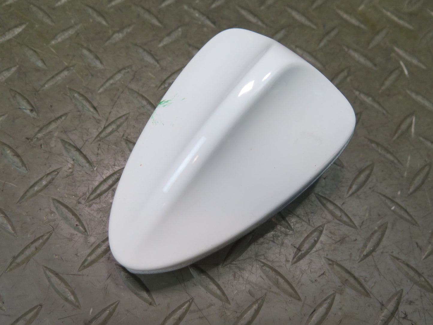 2015-2020 BMW F83 M4 Convertible Rear Trunk Shark FIN Antenna Module Alpinweiss