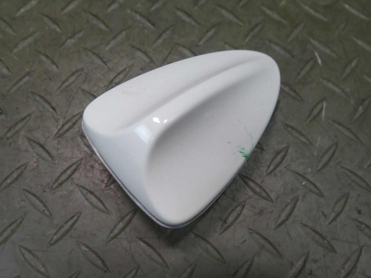 2015-2020 BMW F83 M4 Convertible Rear Trunk Shark FIN Antenna Module Alpinweiss