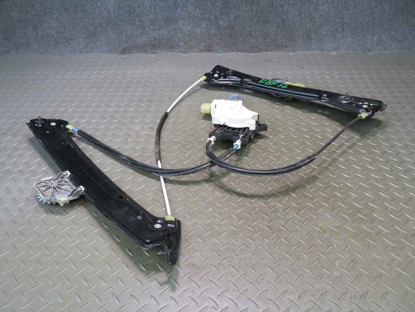 2015-2020 BMW F32 F33 F82 F83 M4 Left Door Window Regulator w Motor 7352747