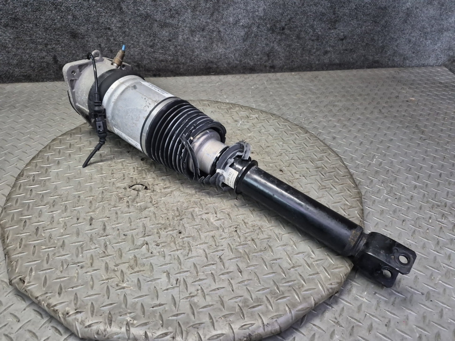 03-10 Bentley Continental GT Rear Right Air Spring Shock Strut Absorber