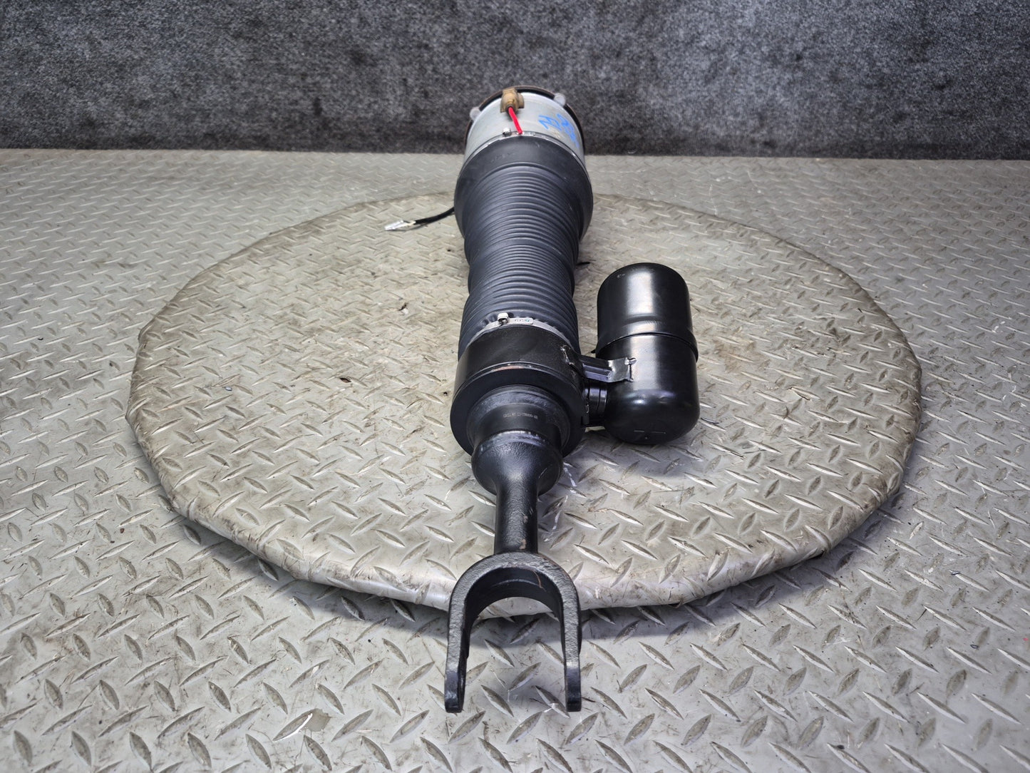 03-10 Bentley Continental GT Front Left Air Spring Shock Strut Absorber