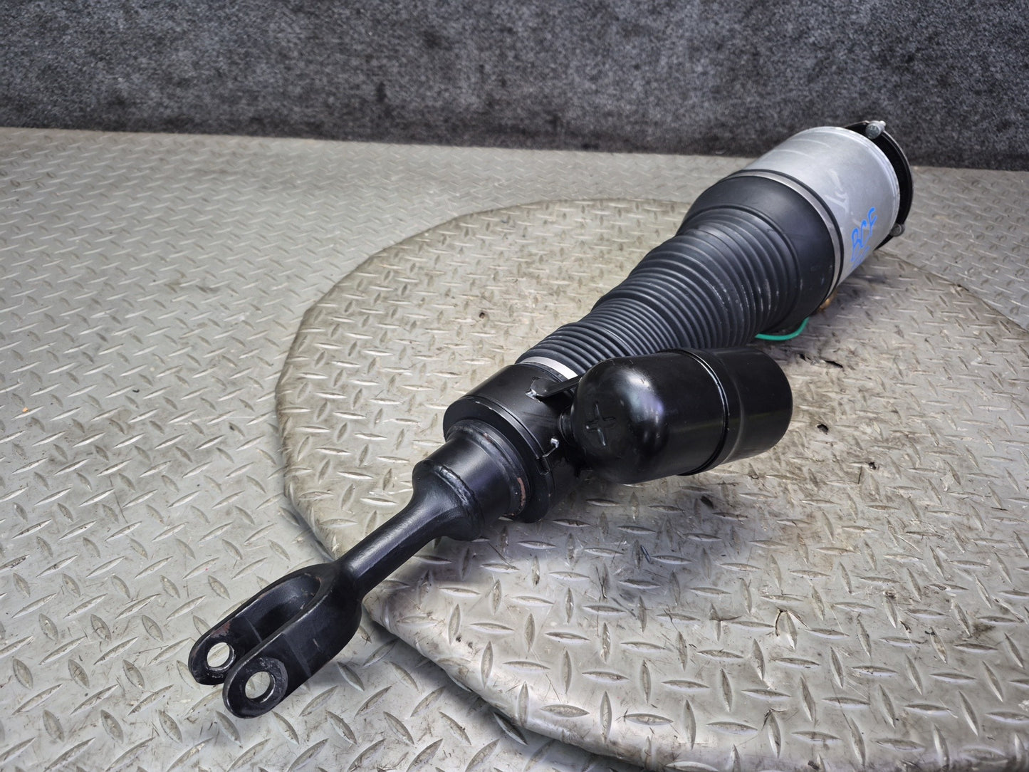 03-10 Bentley Continental GT Front Right Air Spring Shock Strut Absorber
