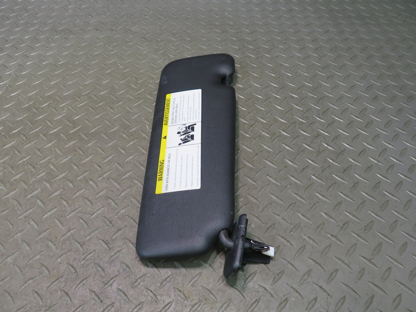 2015-2020 BMW F33 F83 M4 Convertible Set of 2 Front Left & Right Sun Visor Black