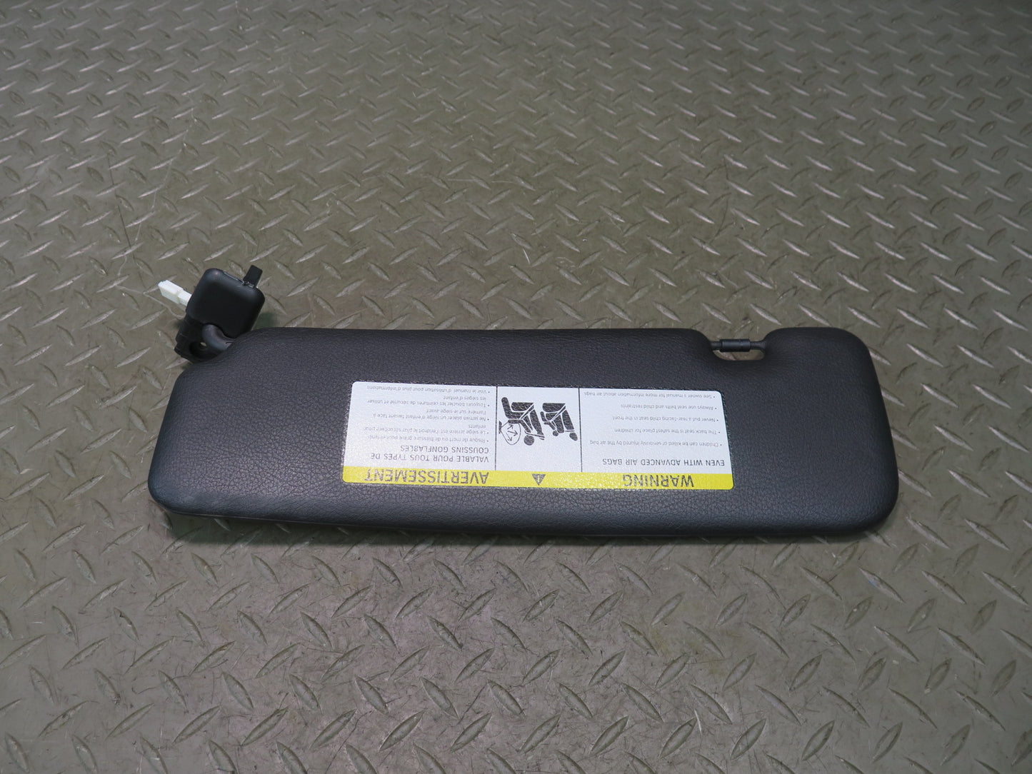 2015-2020 BMW F33 F83 M4 Convertible Set of 2 Front Left & Right Sun Visor Black