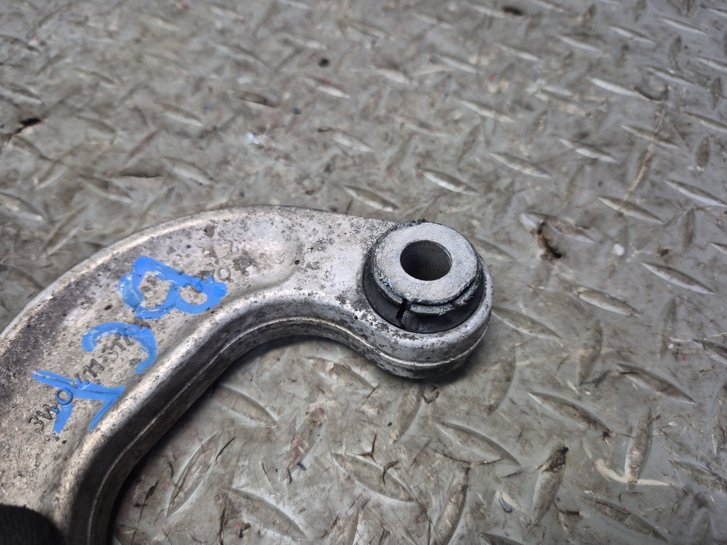 03-10 Bentley Continental GT AWD Front Left & Right Sway Bar Link Set of 2