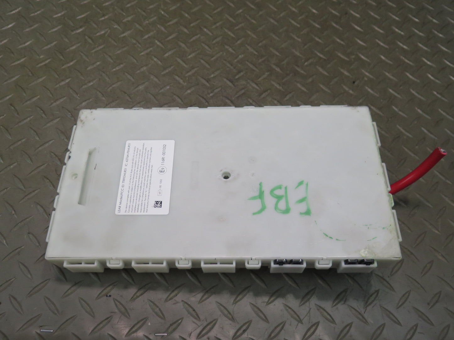 2015-2017 BMW F32 F33 F82 F83 Body Computer BCU BCM Control Module Unit 6825539