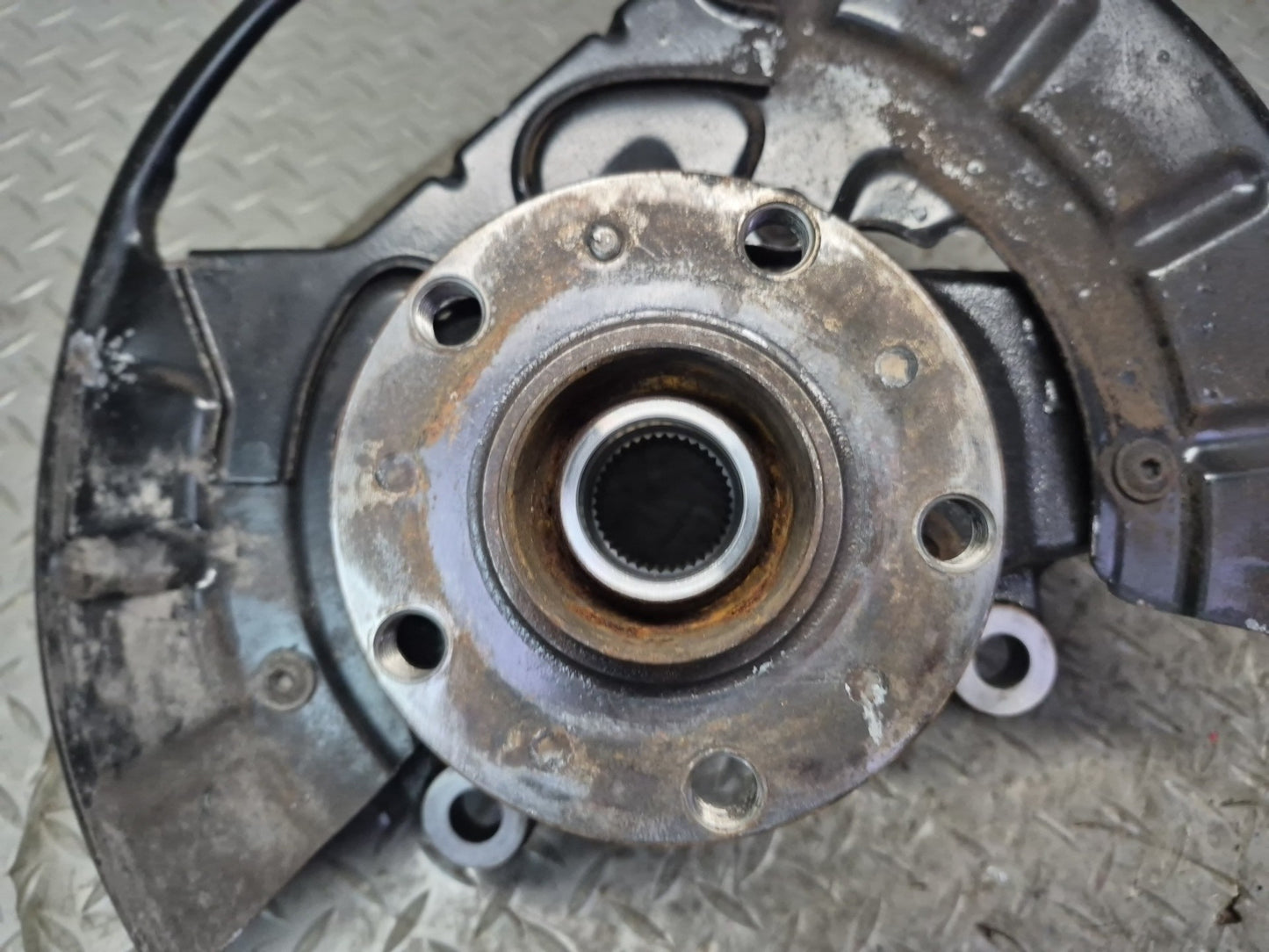 03-10 Bentley Continental GT AWD Front Left Spindle Knuckle Wheel Hub Bearing