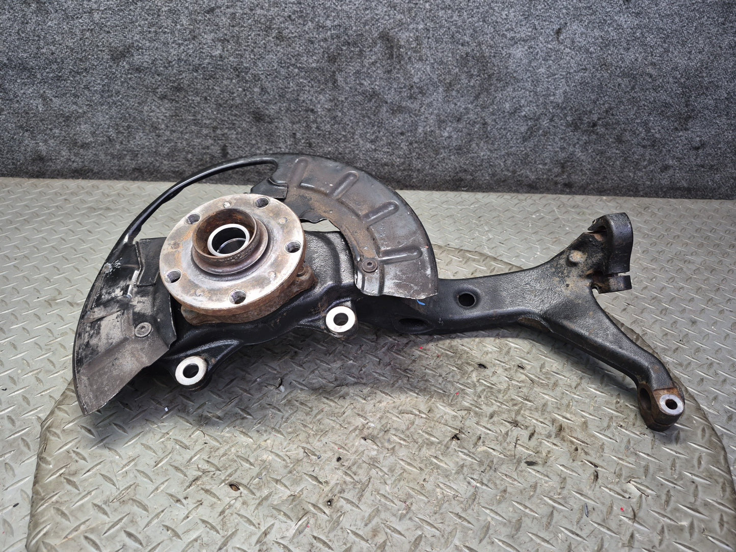 03-10 Bentley Continental GT AWD Front Left Spindle Knuckle Wheel Hub Bearing