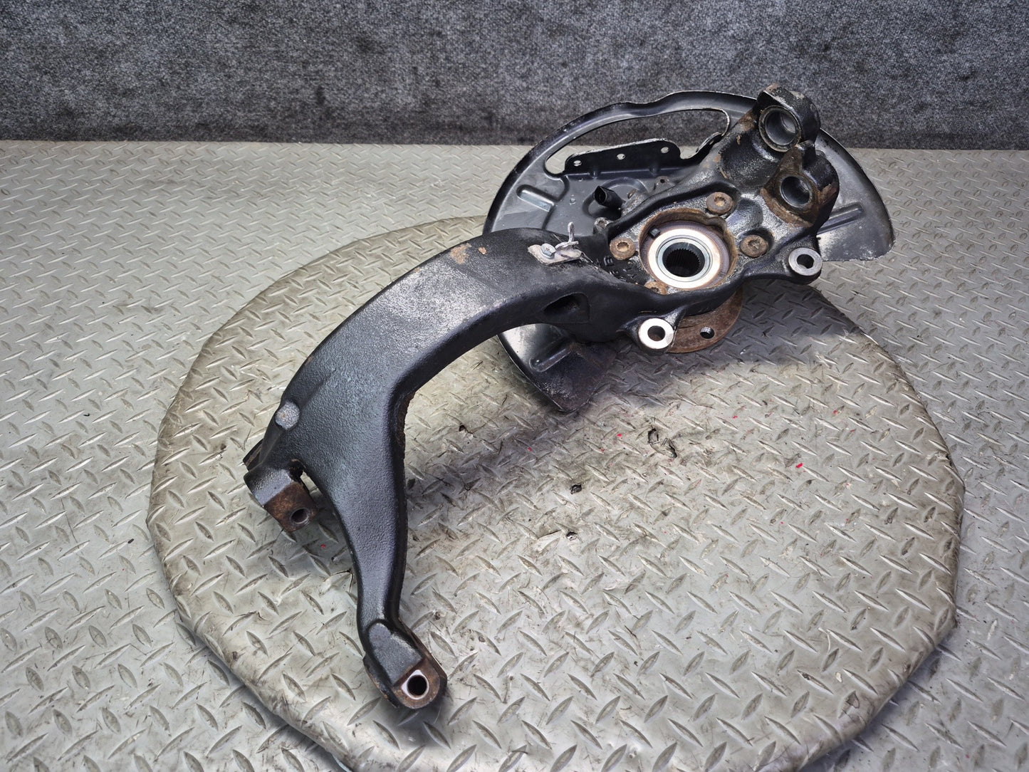 03-10 Bentley Continental GT AWD Front Left Spindle Knuckle Wheel Hub Bearing
