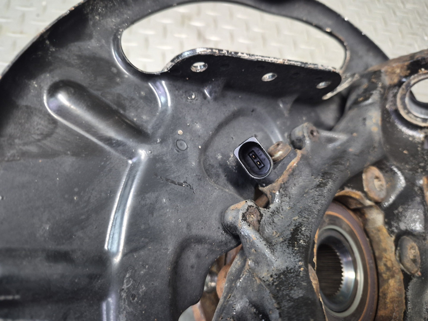 03-10 Bentley Continental GT AWD Front Left Spindle Knuckle Wheel Hub Bearing