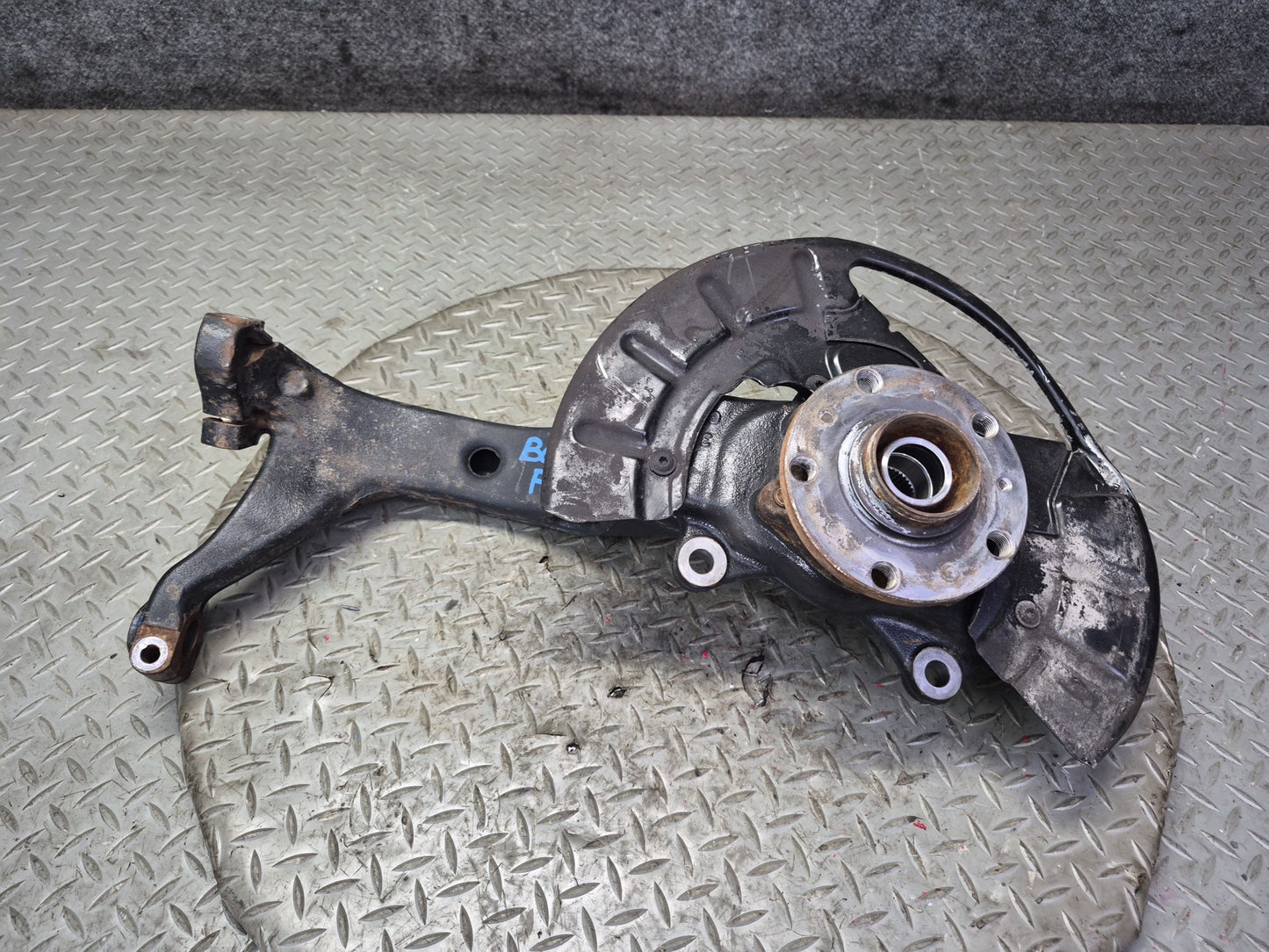 03-10 Bentley Continental GT AWD Front Right Spindle Knuckle Wheel Hub Bearing